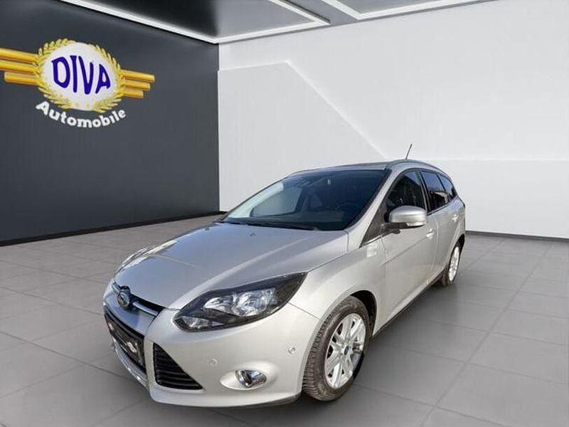 Silber Gebraucht 2014 Ford Focus Titanium Kombi | 9.999 € (Etwas zu teuer) - Bild 1/4