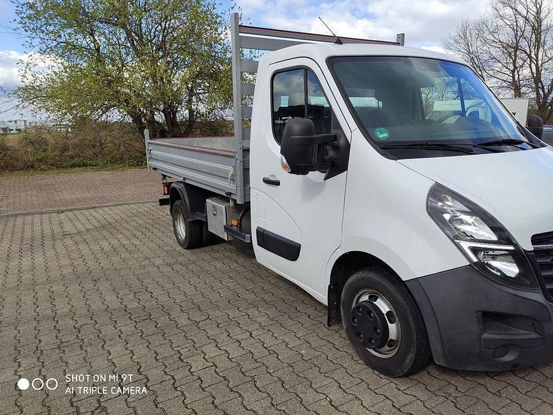 Używany Opel Movano 145 KM (106 kW) 2021 Biały Van