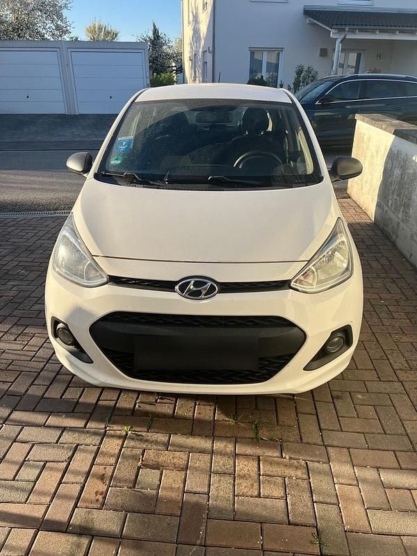 Second-hand Hyundai i10 67 CP (49 kW) 2015 Alb Hatchback