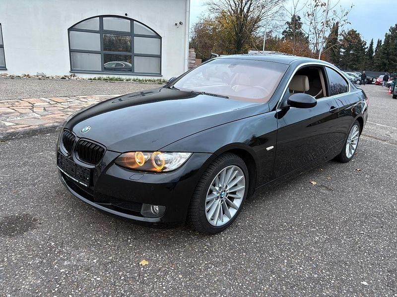 Schwarz Gebraucht 2007 BMW 330 Sport Line Coupé | 7.950 € (Superpreis) - Bild 1/4