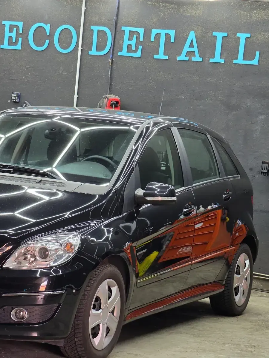 Gebraucht Mercedes B180 109 PS (80 kW) 2009 Schwarz Van / Kleinbus