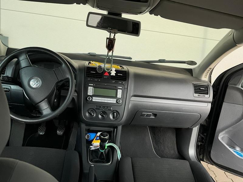 Gebraucht VW Golf V 80 PS (58 kW) 2008 Schwarz Kleinwagen