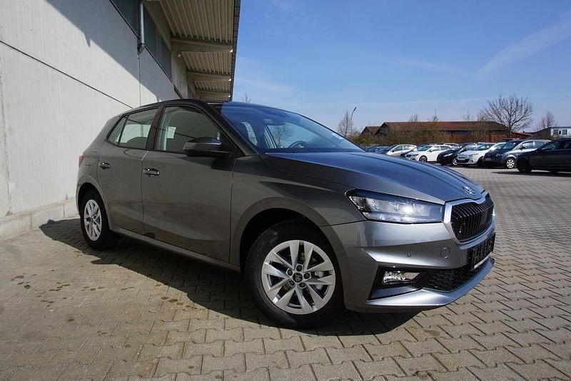 Neu Skoda Fabia 95 PS (69 kW) 2026 Graphitegrau metallic Kleinwagen