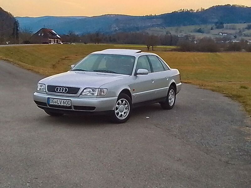 Silber Gebraucht 1995 Audi A6 Limousine | 8.600 € - Bild 1/4