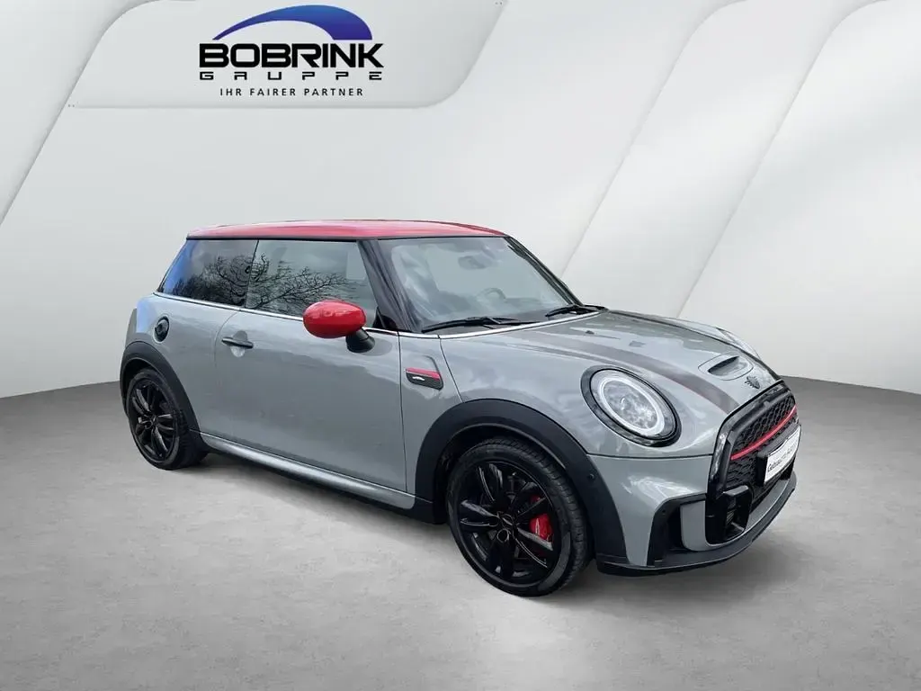 Używany Mini John Cooper Works 231 KM (169 kW) 2022 Szary Hatchback