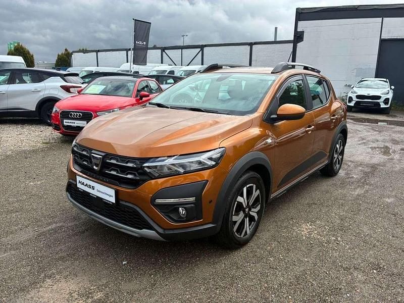 Taklamakanorange metallic Gebraucht 2022 Dacia Sandero Comfort Kleinwagen | 14.900 € (Fairer Preis) - Bild 1/4
