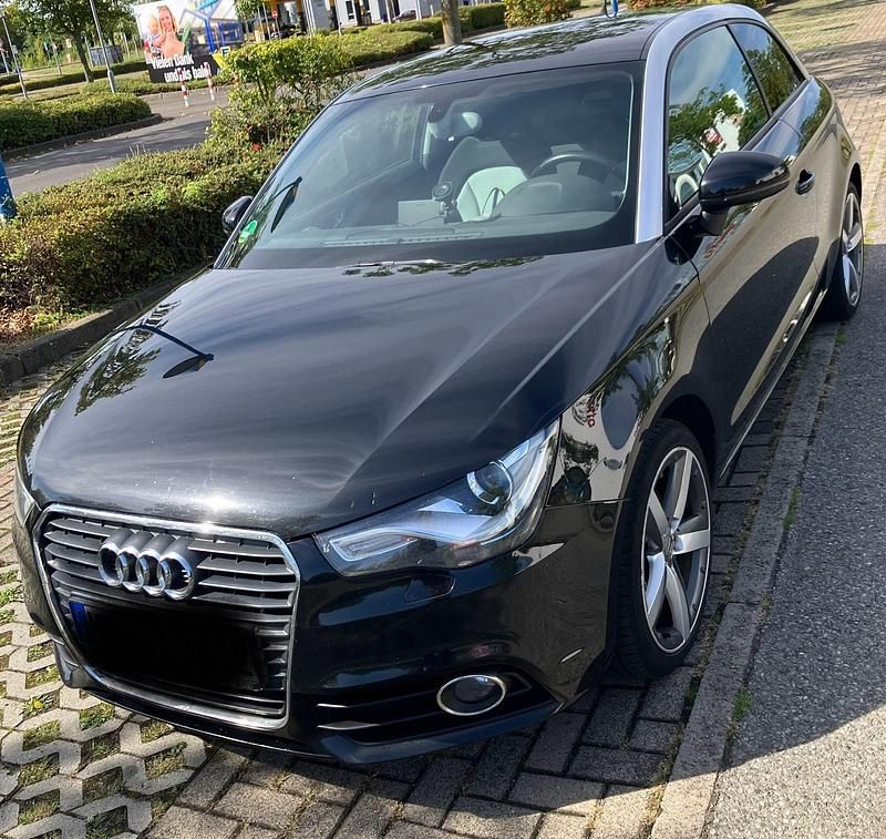 Schwarz Gebraucht 2010 Audi A1 Kleinwagen | 5.500 € (Fairer Preis) - Bild 1/4