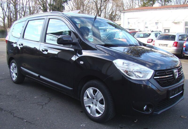 Schwarz Gebraucht 2017 Dacia Lodgy Lauréate Van / Kleinbus | 4.990 € (Superpreis) - Bild 1/4