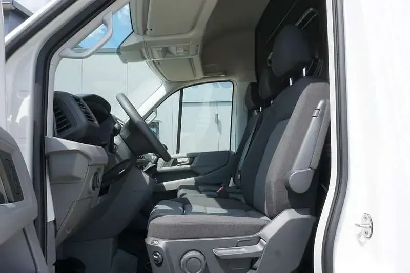 Gebraucht VW Crafter 177 PS (130 kW) 2023 Candyweiã Van