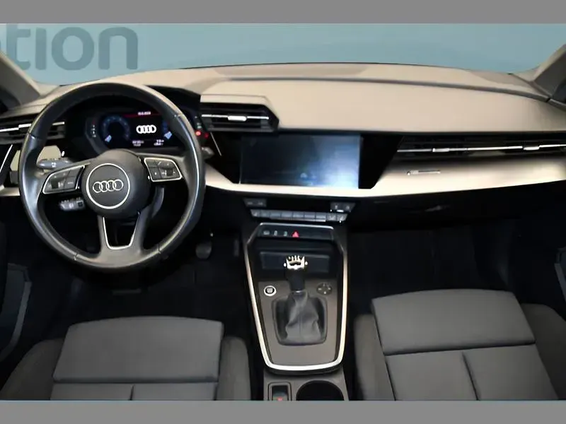 Gebraucht Audi A3 Sportback 150 PS (110 kW) 2022 Schwarz Kleinwagen