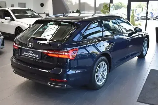 Używany Audi A6 Ambiente 204 KM (150 kW) 2020 Niebieski Kombi