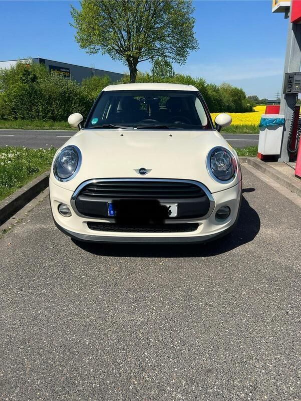 Weiß Gebraucht 2018 Mini ONE Kleinwagen | 12.300 € (Fairer Preis) - Bild 1/4