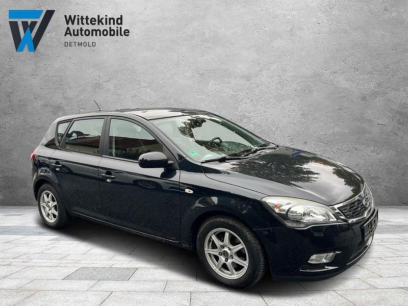 Schwarz Gebraucht 2010 Kia Ceed Limousine | 3.499 € (Superpreis) - Bild 1/4