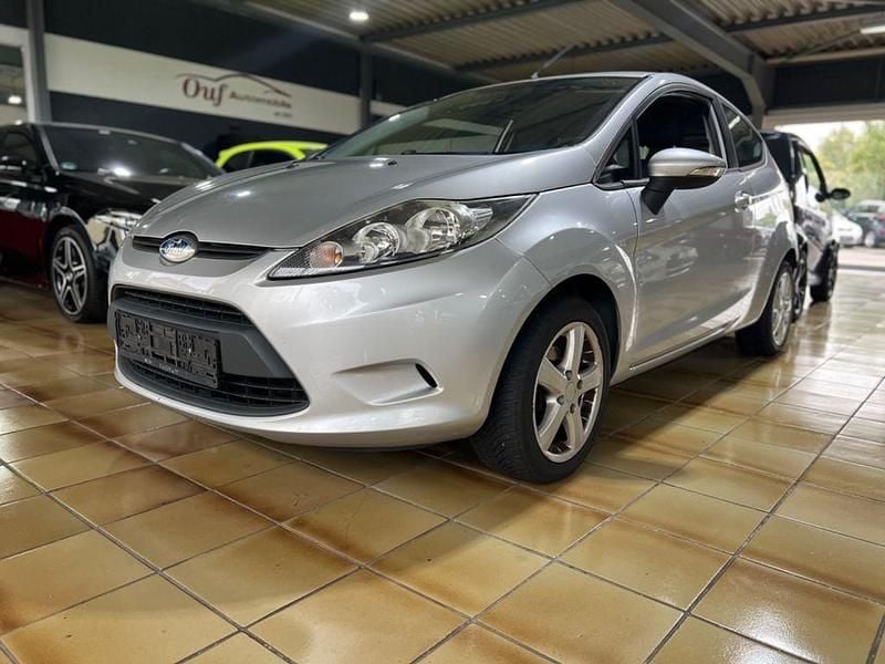 Silber Gebraucht 2009 Ford Fiesta Ambiente Kleinwagen | 3.600 € (Etwas zu teuer) - Bild 1/4