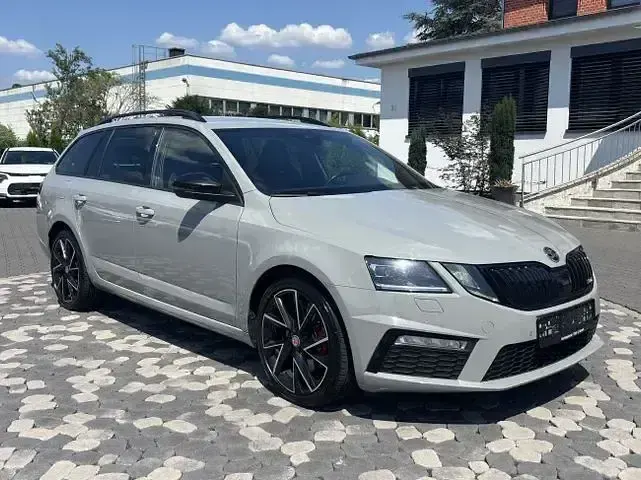 Gebraucht Skoda Octavia RS 184 PS (135 kW) 2020 Steelgrau Kombi