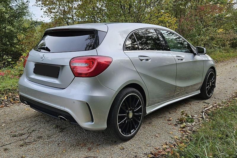 Gebraucht Mercedes A200 AMG line 156 PS (114 kW) 2013 Silber Limousine