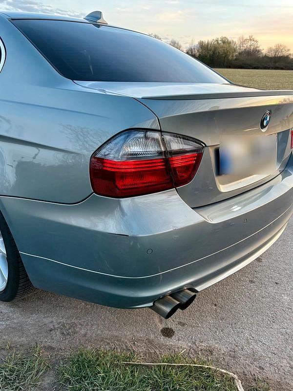 Gebraucht BMW 325 Performance 218 PS (160 kW) 2005 Blau Limousine