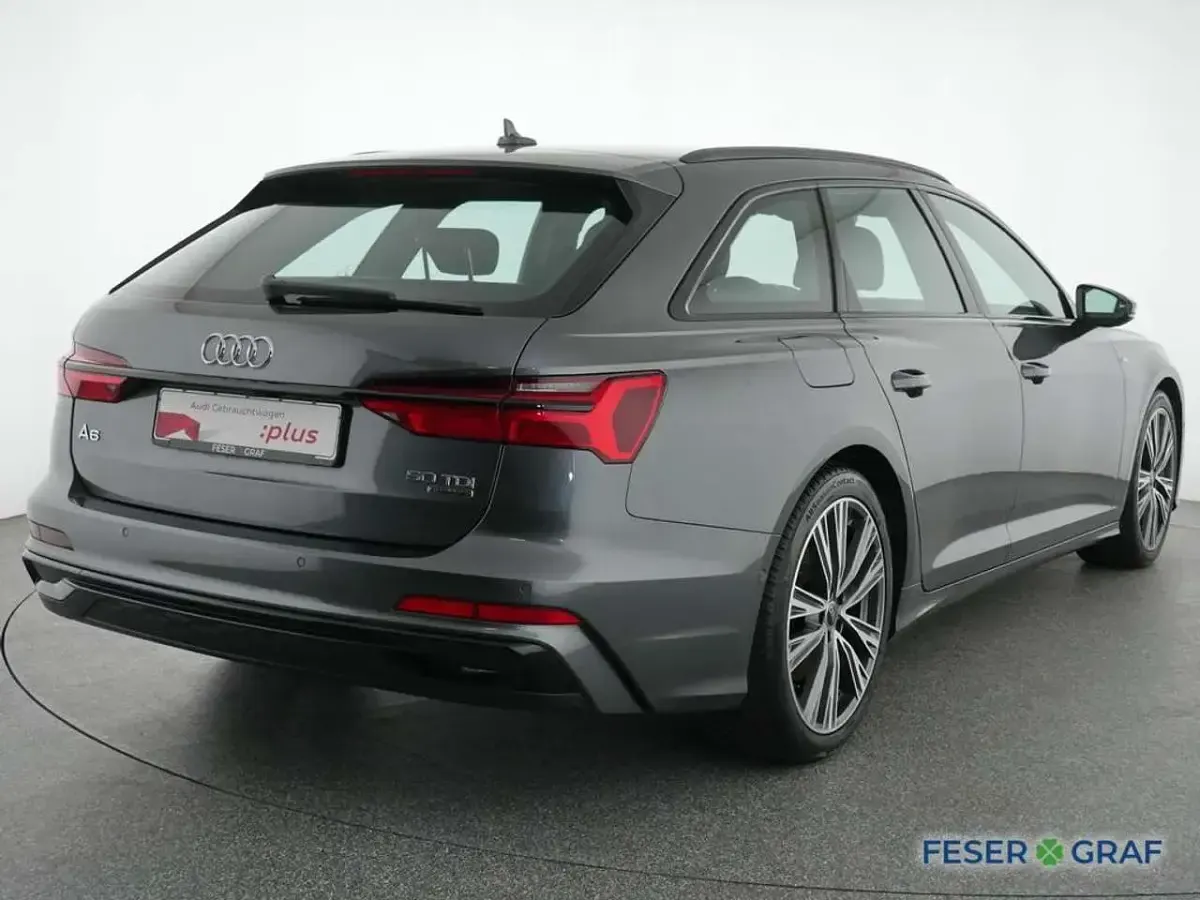 Gebraucht Audi A6 S-Line 286 PS (210 kW) 2024 Daytonagrau perleffekt Kombi