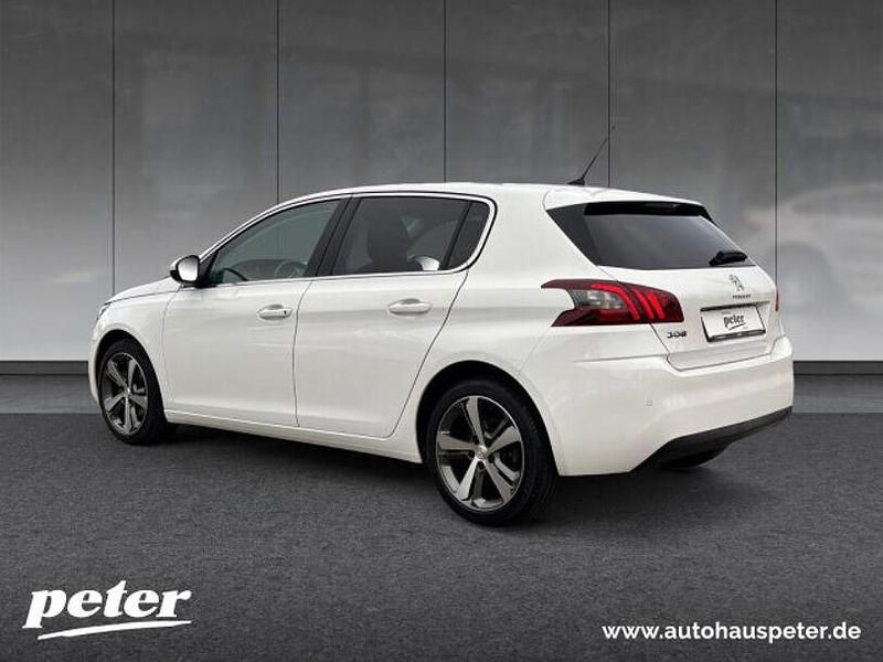 Gebraucht Peugeot 308 Allure 131 PS (96 kW) 2020 Lack weiss banquise/deckende l Limousine