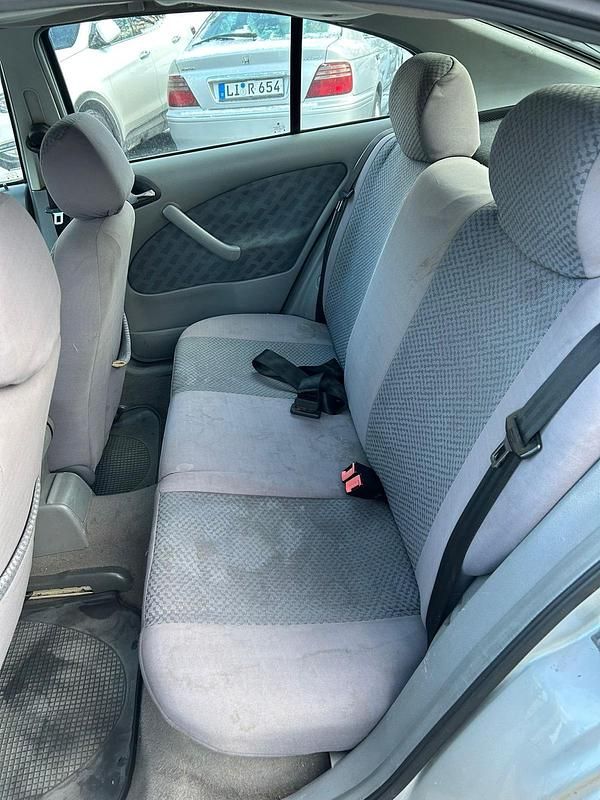 Gebraucht Skoda Octavia 110 PS (80 kW) 2000 Silber Limousine