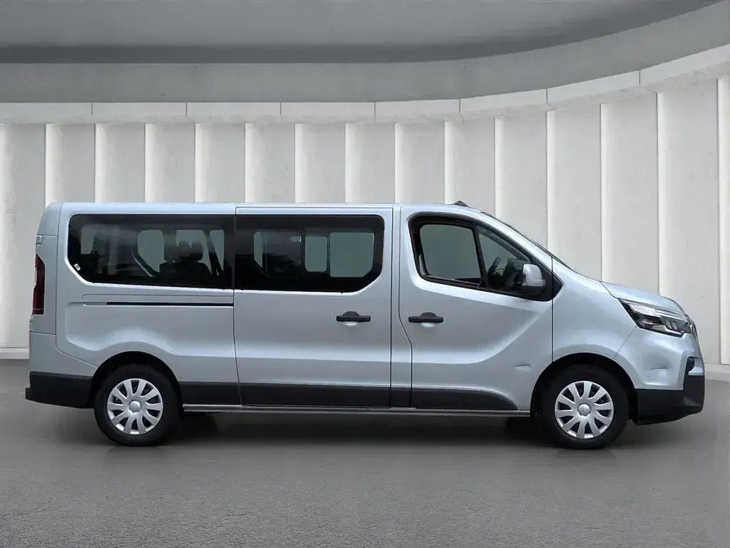 Gebraucht Nissan Primastar Tekna 150 PS (110 kW) 2025 Silber Van / Kleinbus