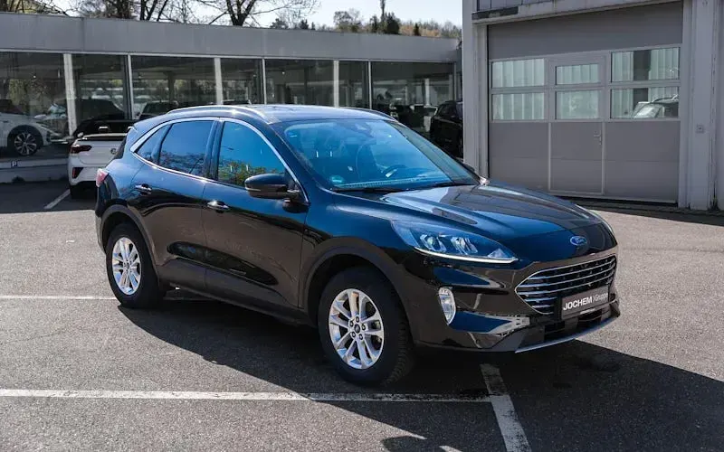 Gebraucht Ford Kuga Titanium 224 PS (164 kW) 2022 Schwarz SUV
