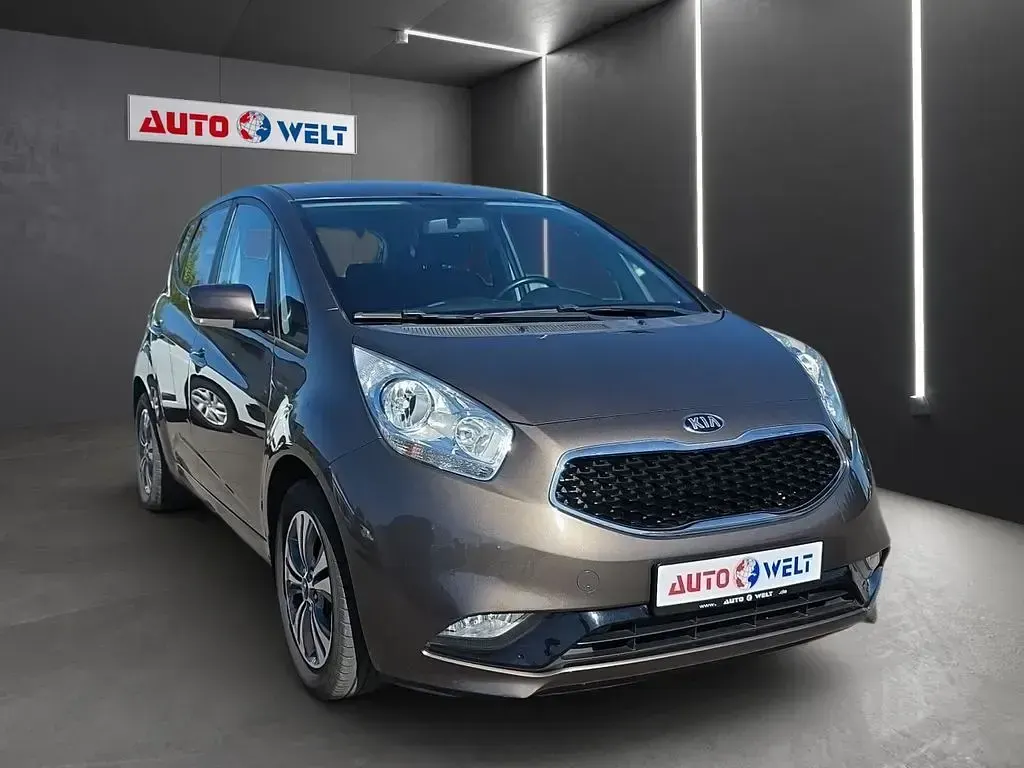 Gebraucht Kia Venga Attract 90 PS (66 kW) 2016 Braun Kleinwagen