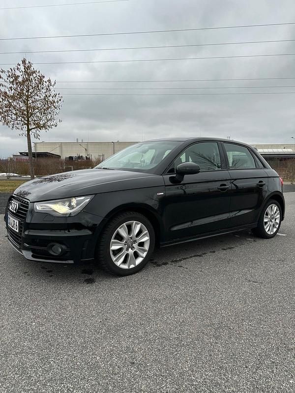 Gebraucht Audi A1 Sportback S-Line 122 PS (89 kW) 2014 Schwarz Kleinwagen