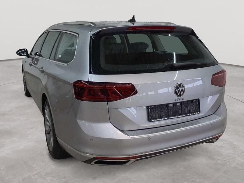 Gebraucht VW Passat GTE 156 PS (114 kW) 2022 Pyritsilber metallic Kombi