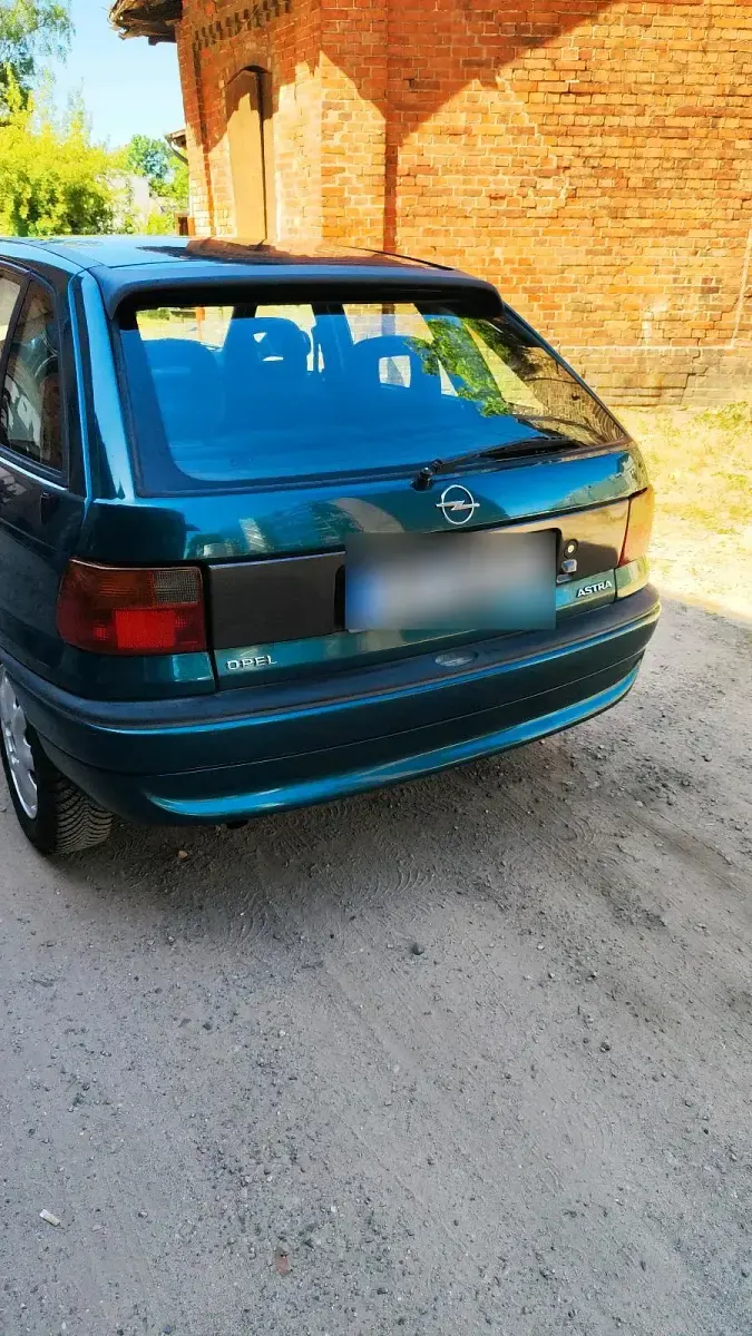 Gebraucht Opel Astra 75 PS (55 kW) 1997 Grün Kleinwagen