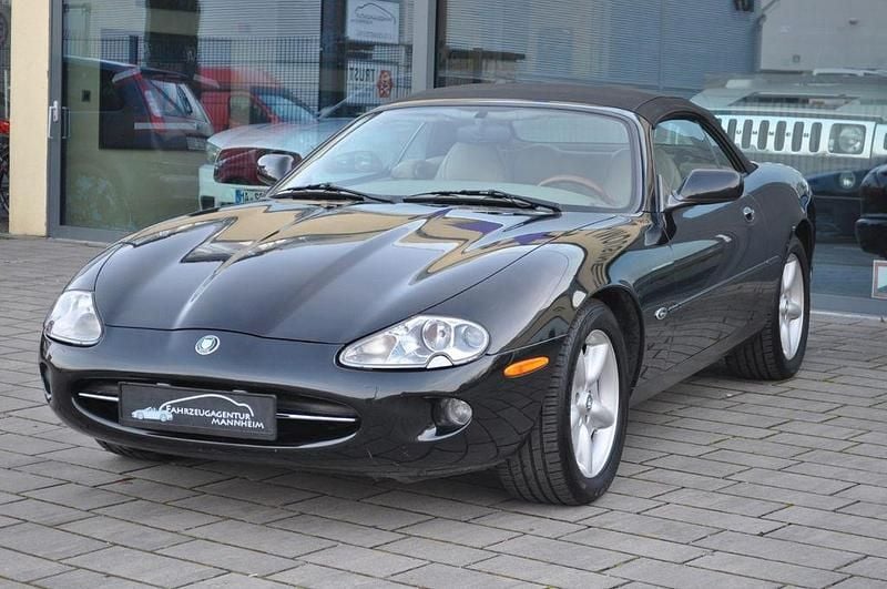 Gebraucht Jaguar XK8 284 PS (208 kW) 1999 Schwarz Cabrio