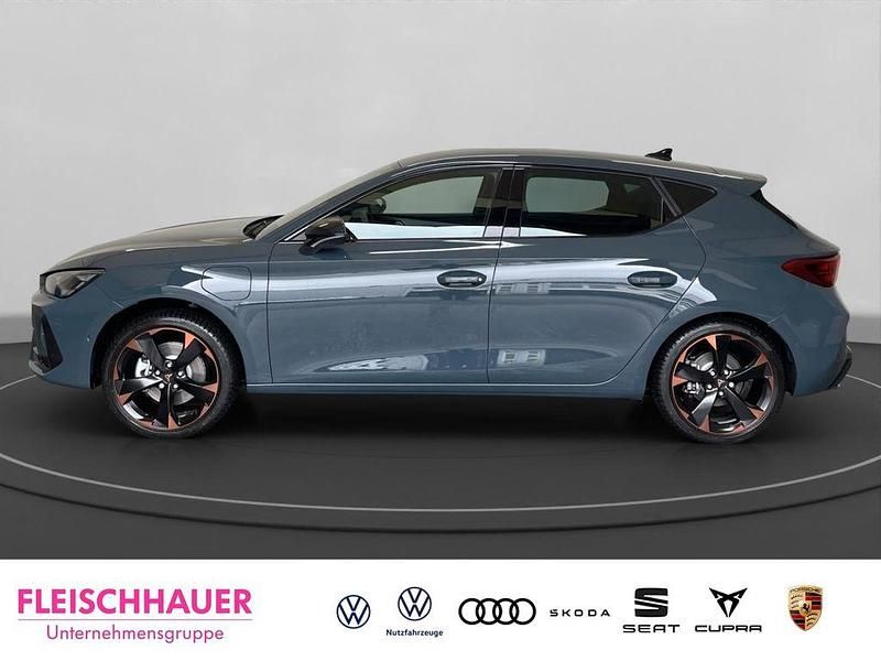 Neu Cupra Leon 204 PS (150 kW) 2026 Blau Limousine