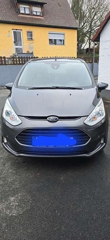 Usado Ford B-MAX Titanium 101 HP (74 kW) 2015 Monovolume