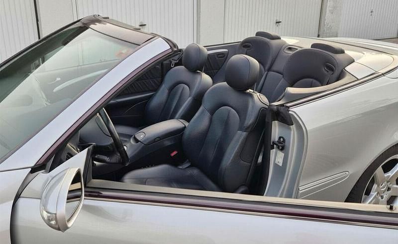 Gebraucht Mercedes CLK350 272 PS (200 kW) 2005 Silber Cabrio