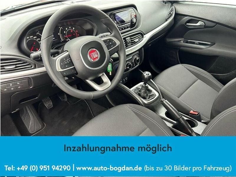 Second-hand Fiat Tipo Pop 95 CP (69 kW) 2017 Albastru Break