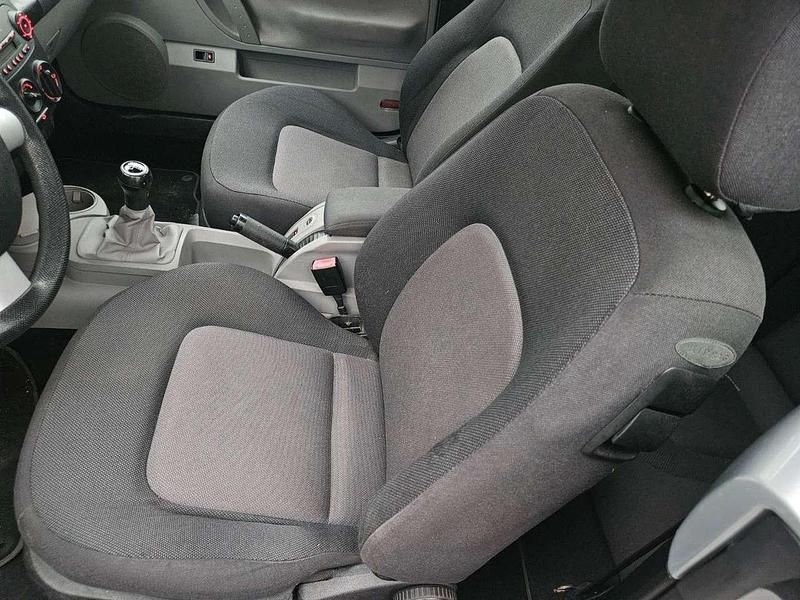 Gebraucht VW New Beetle Cabriolet 75 PS (55 kW) 2003 Silber Cabrio