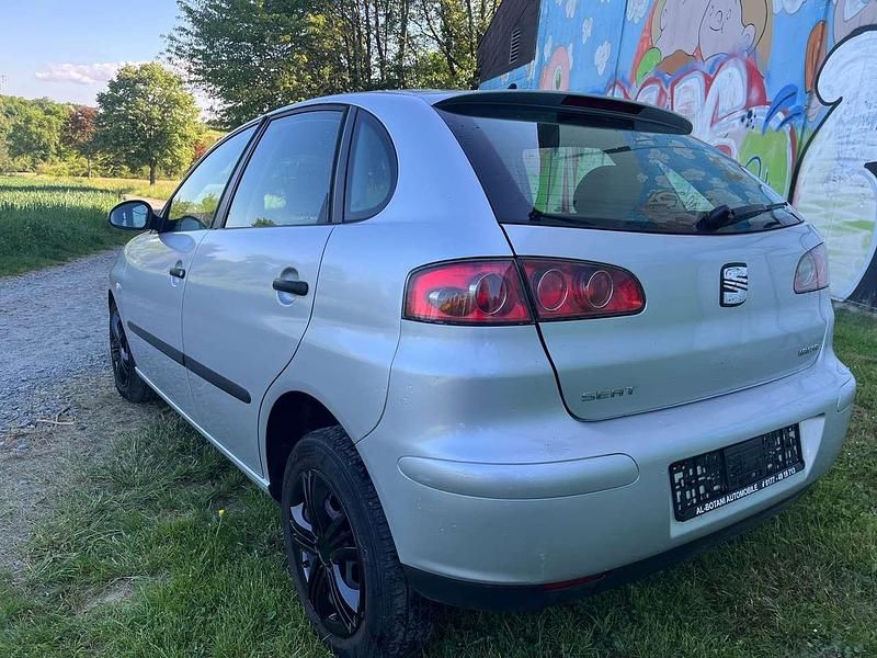 Gebraucht Seat Ibiza Fresh 64 PS (47 kW) 2004 Silber Limousine