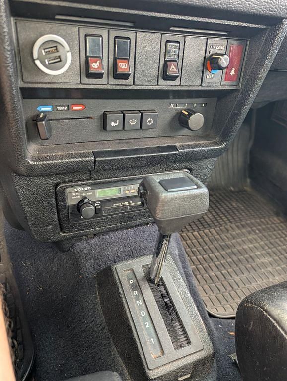 Gebraucht Volvo 240 131 PS (96 kW) 1984 Grau Limousine