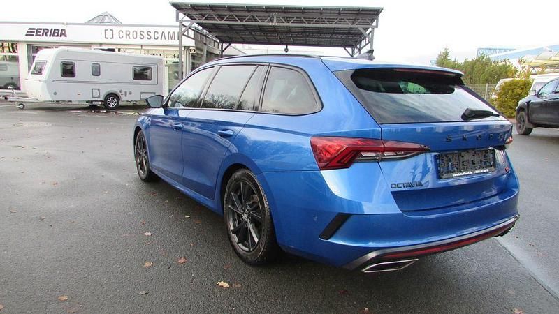 Gebraucht Skoda Octavia RS 200 PS (147 kW) 2021 Blau Kombi