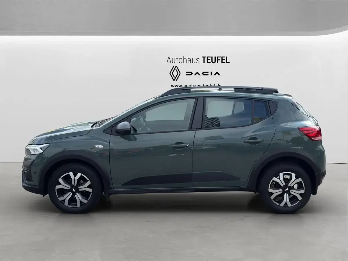 Używany Dacia Sandero Expression 91 KM (66 kW) 2023 Szary Hatchback