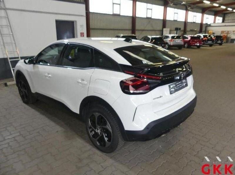 Gebraucht Citroën C4 PureTech 131 PS (96 kW) 2024 Weiß lack weiss banquise/typ aussenverkl Limousine