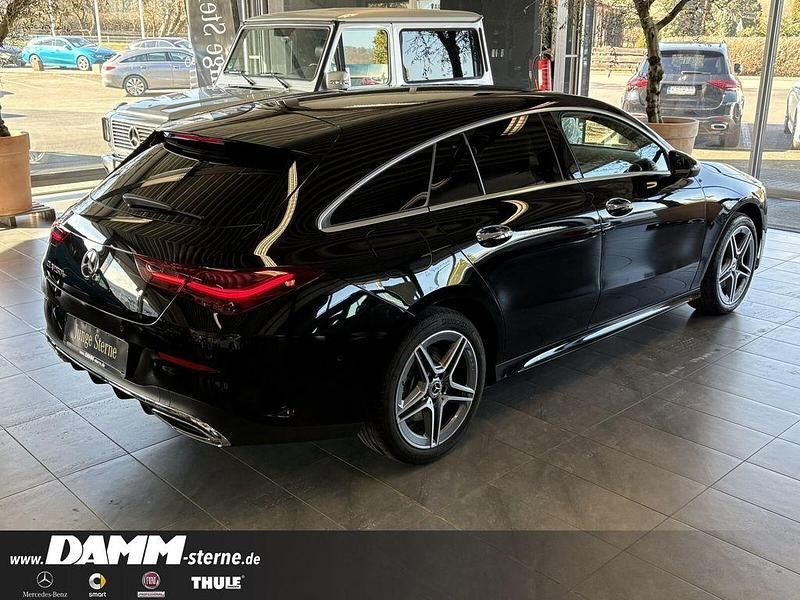 Gebraucht Mercedes CLA250e Shooting Brake Premium 218 PS (160 kW) 2024 Kosmosschwarz Kombi