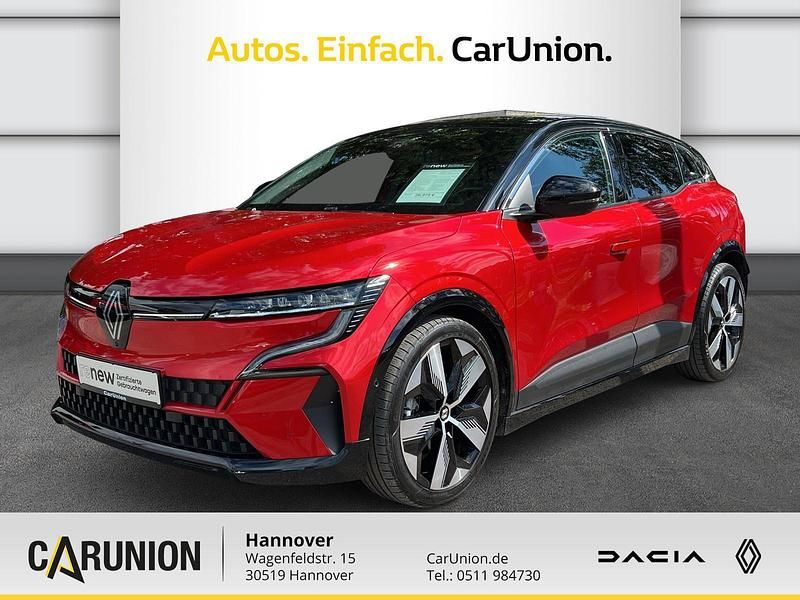 Rot Gebraucht 2022 Renault Megane E-Tech Techno Limousine | 25.775 € (Guter Preis) - Bild 1/4