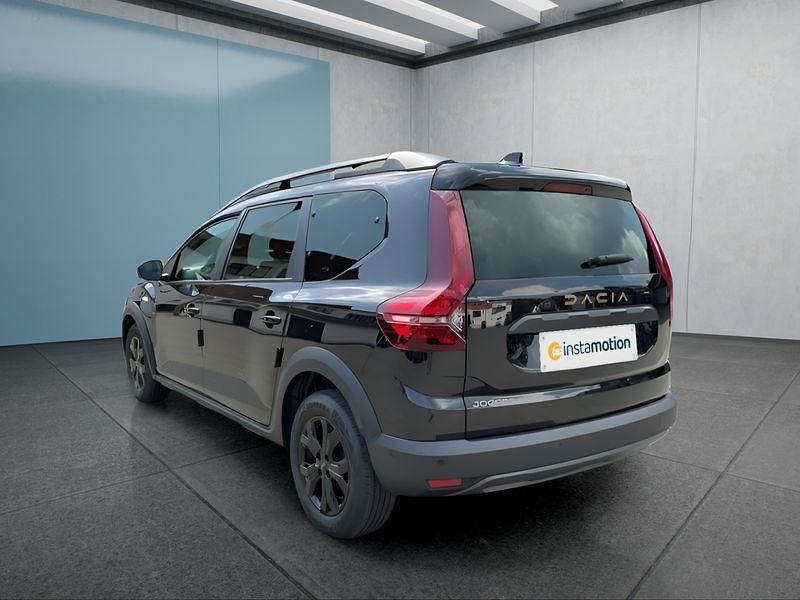 Neu Dacia Jogger 110 PS (80 kW) 2025 Schwarz Van / Kleinbus