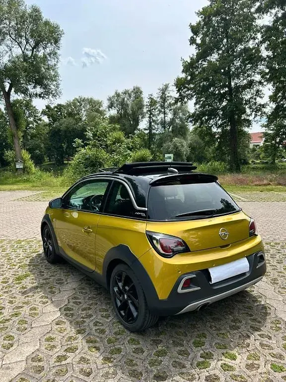 Gebraucht Opel Adam Rocks Rocks 116 PS (85 kW) 2017 Gelb Kleinwagen