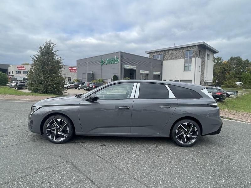 Neu Peugeot 308 SW Allure 131 PS (96 kW) 2025 Grau Kombi