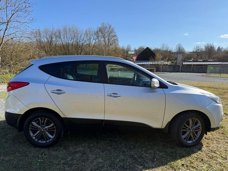 Gebraucht Hyundai ix35 185 PS (136 kW) 2015 Silber SUV