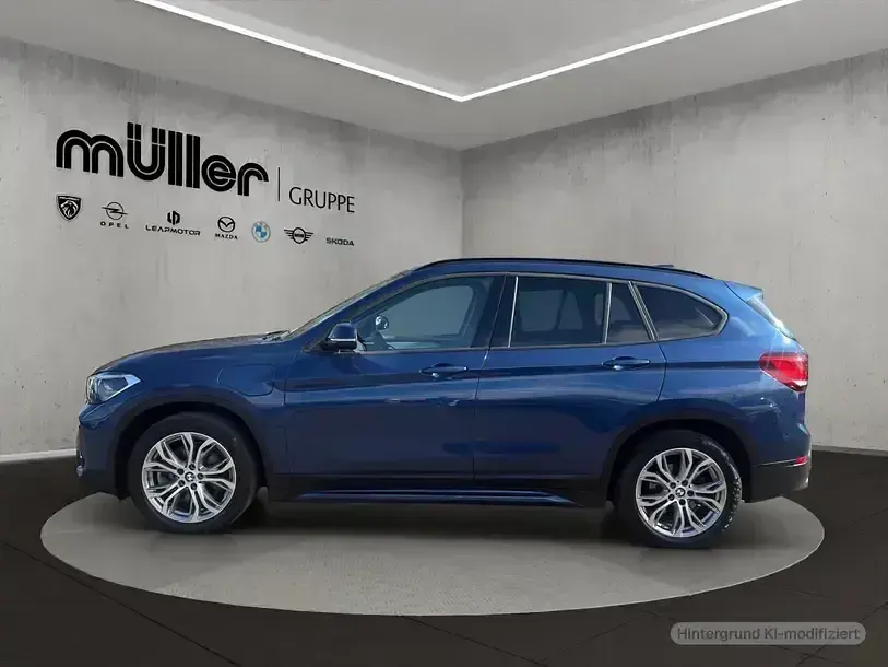Gebraucht BMW X1 Sport Line 220 PS (161 kW) 2020 Phytonicblau (metallic) SUV