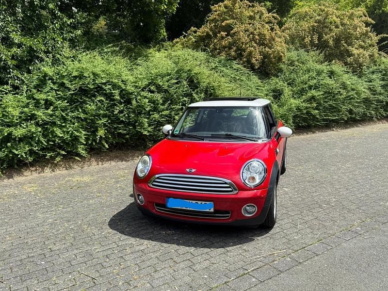 Rot Gebraucht 2010 Mini Cooper Kleinwagen | 6.250 € (Teuer) - Bild 1/4