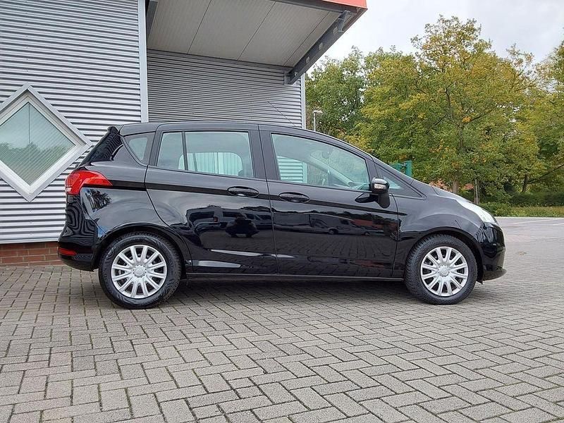 Second-hand Ford B-MAX Trend 101 CP (74 kW) 2017 Negru Monovolum